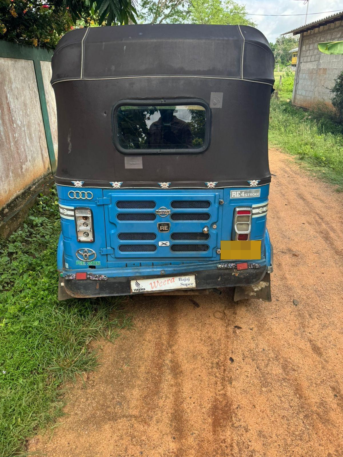 Bajaj Three Wheel 2016 - Used Three wheeler sale in Sri Lanka - patpat.lk