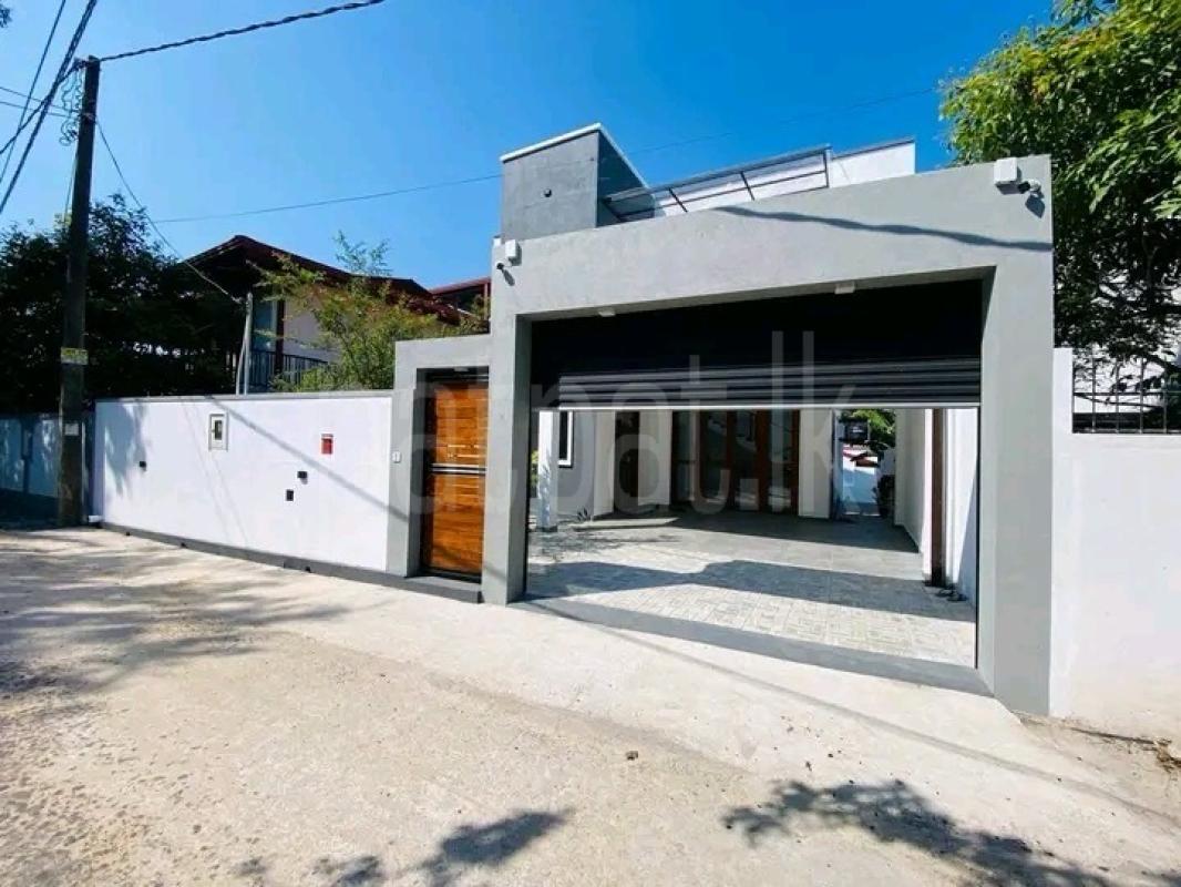 House for Sale in Piliyandala