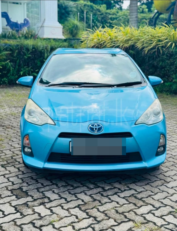Toyota Aqua 2013 - பயன்படுத்தப்பட்டது கார் sale in Sri Lanka - patpat.lk