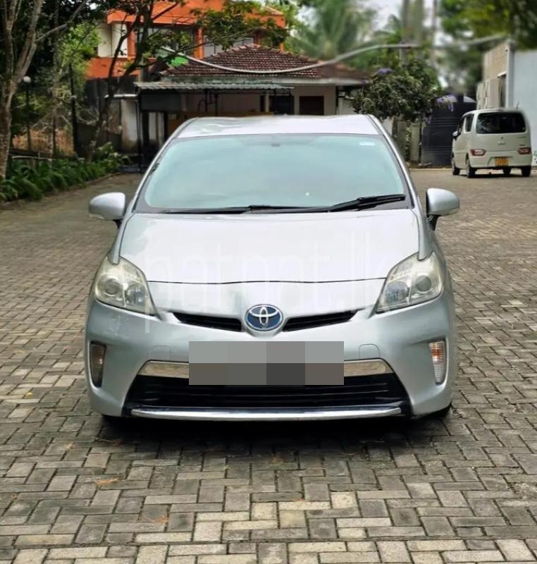 Toyota Prius 2013 - பயன்படுத்தப்பட்டது கார் sale in Sri Lanka - patpat.lk