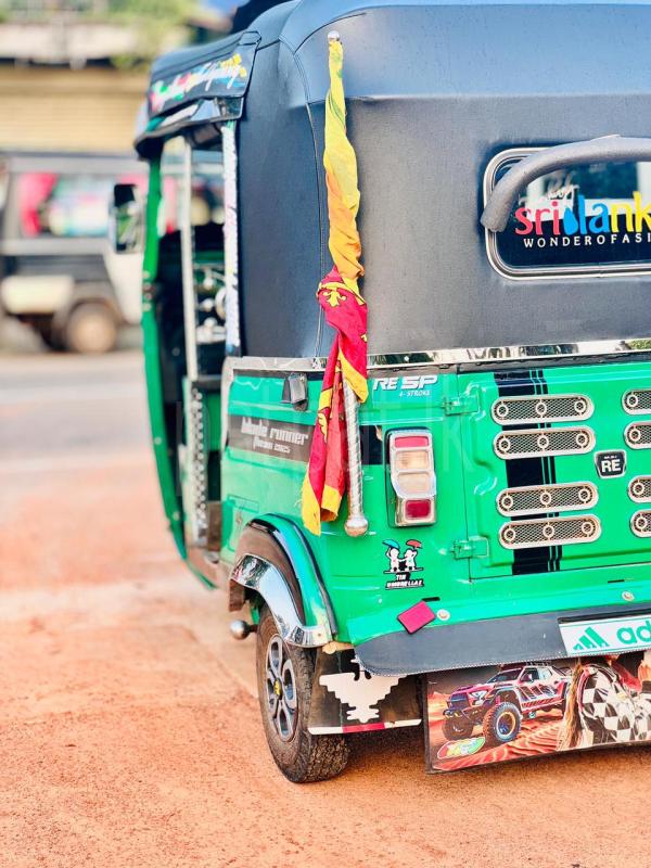 Advertisement image 6