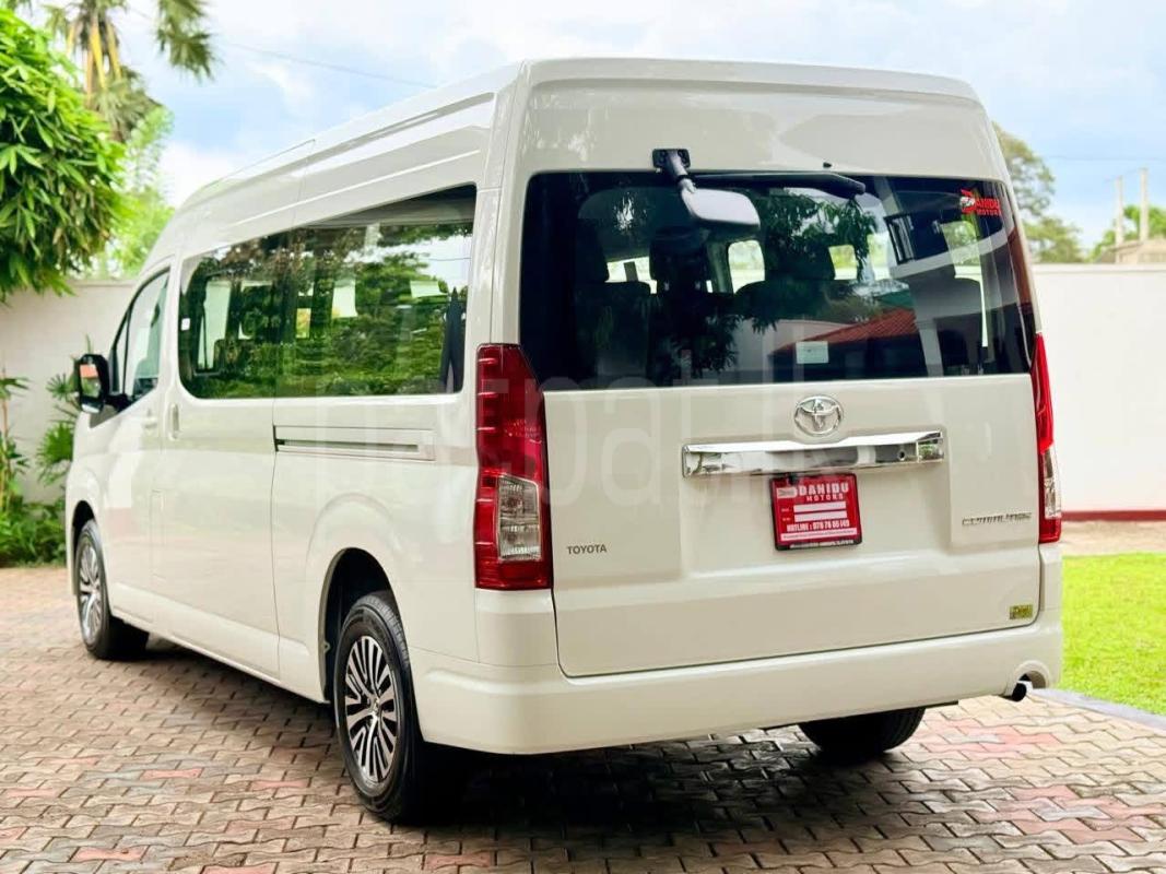 Toyota Commuter 2026 - Brand New Van sale in Sri Lanka - patpat.lk