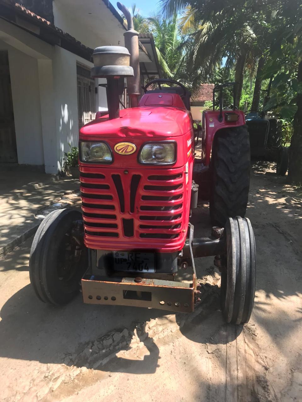 Mahindra Tractor 2010 - Used Land sale in Sri Lanka - patpat.lk