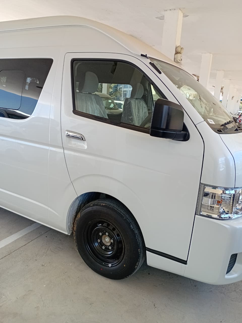 Toyota Hiace 2025 - Brand New Van sale in Sri Lanka - patpat.lk
