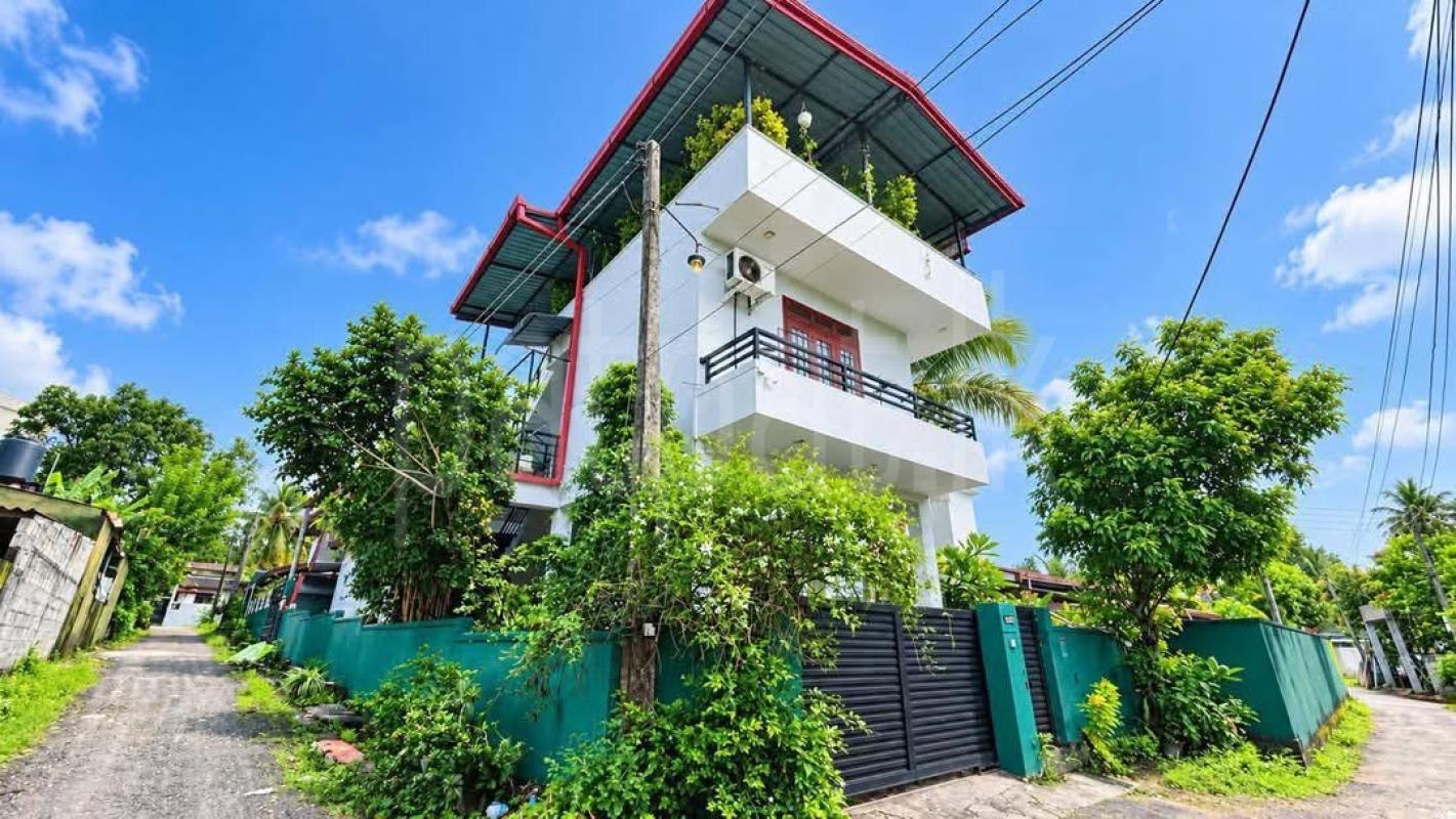 House for Sale in Polgasowita
