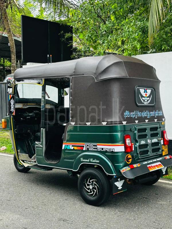 Bajaj Three Wheel 2012 - பயன்படுத்தப்பட்டது முச்சக்கர வண்டி sale in Sri Lanka - patpat.lk
