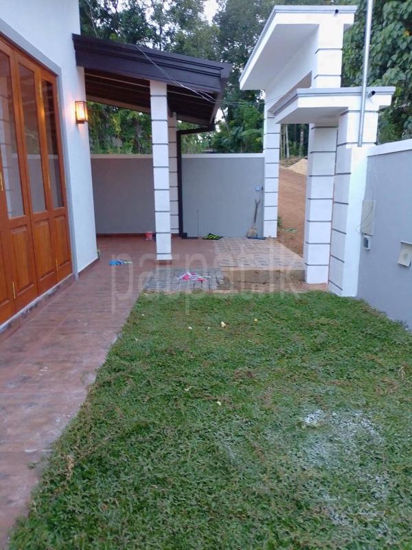 House for Sale in Homagama ads-image-1