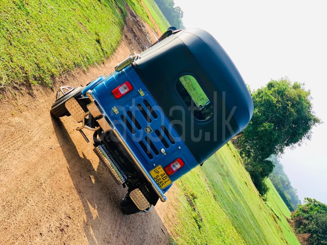 Advertisement image 6