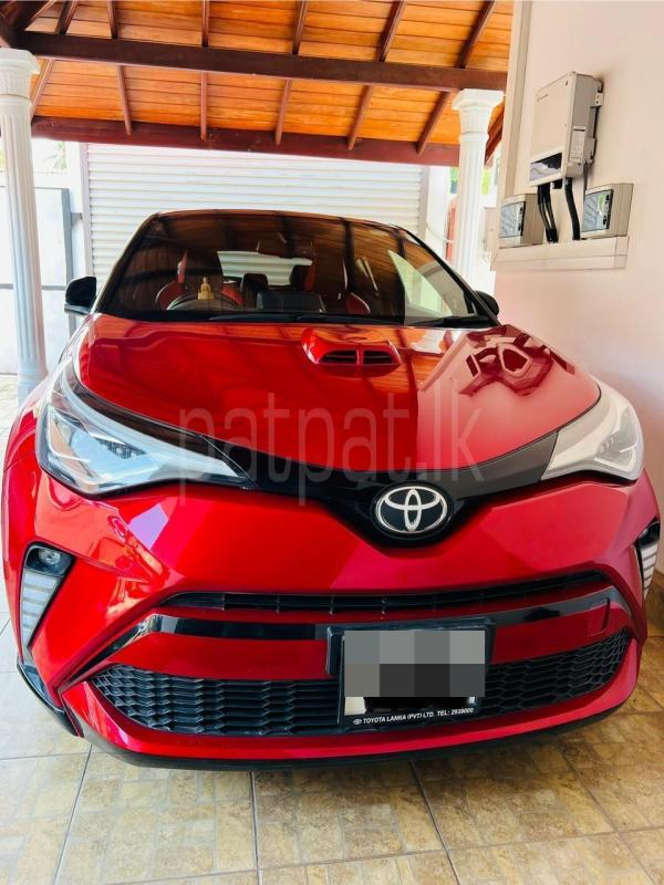 Toyota CHR 2020 - භාවිතා කරන ලද SUV රථය sale in Sri Lanka - patpat.lk