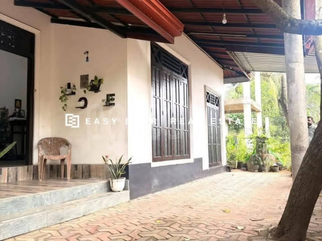 House for Sale in Nittambuwa