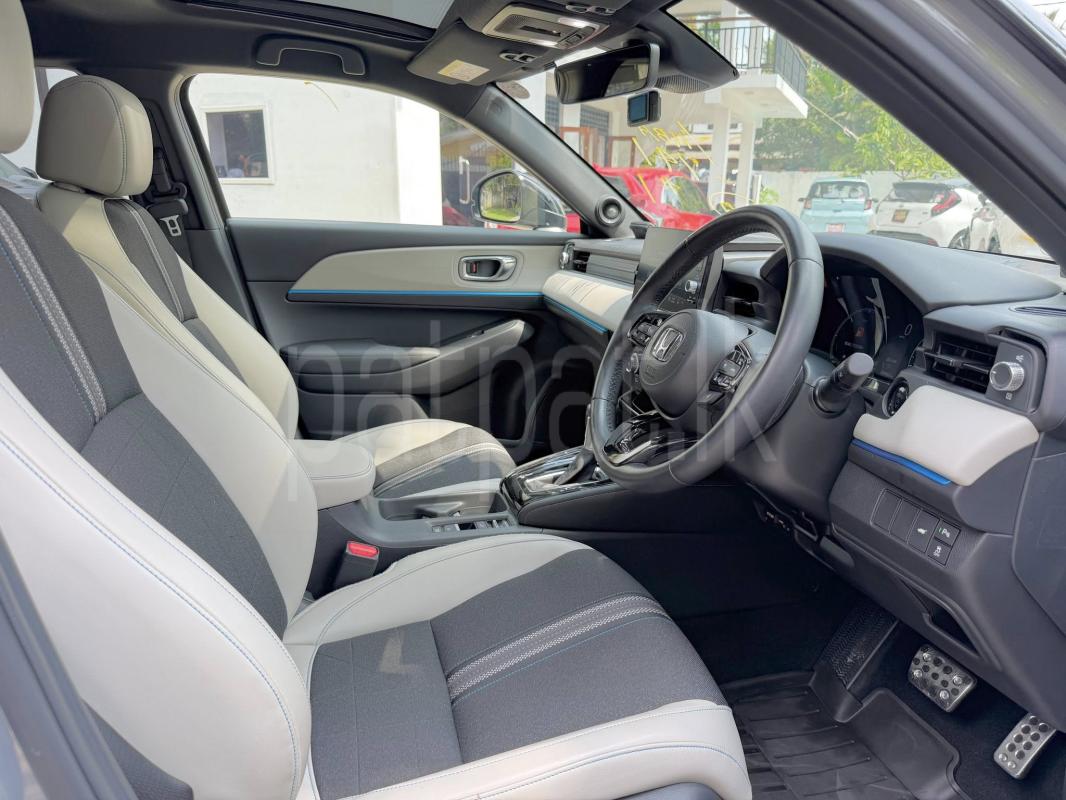 Honda Vezel 2024 - Reconditioned SUV sale in Sri Lanka - patpat.lk