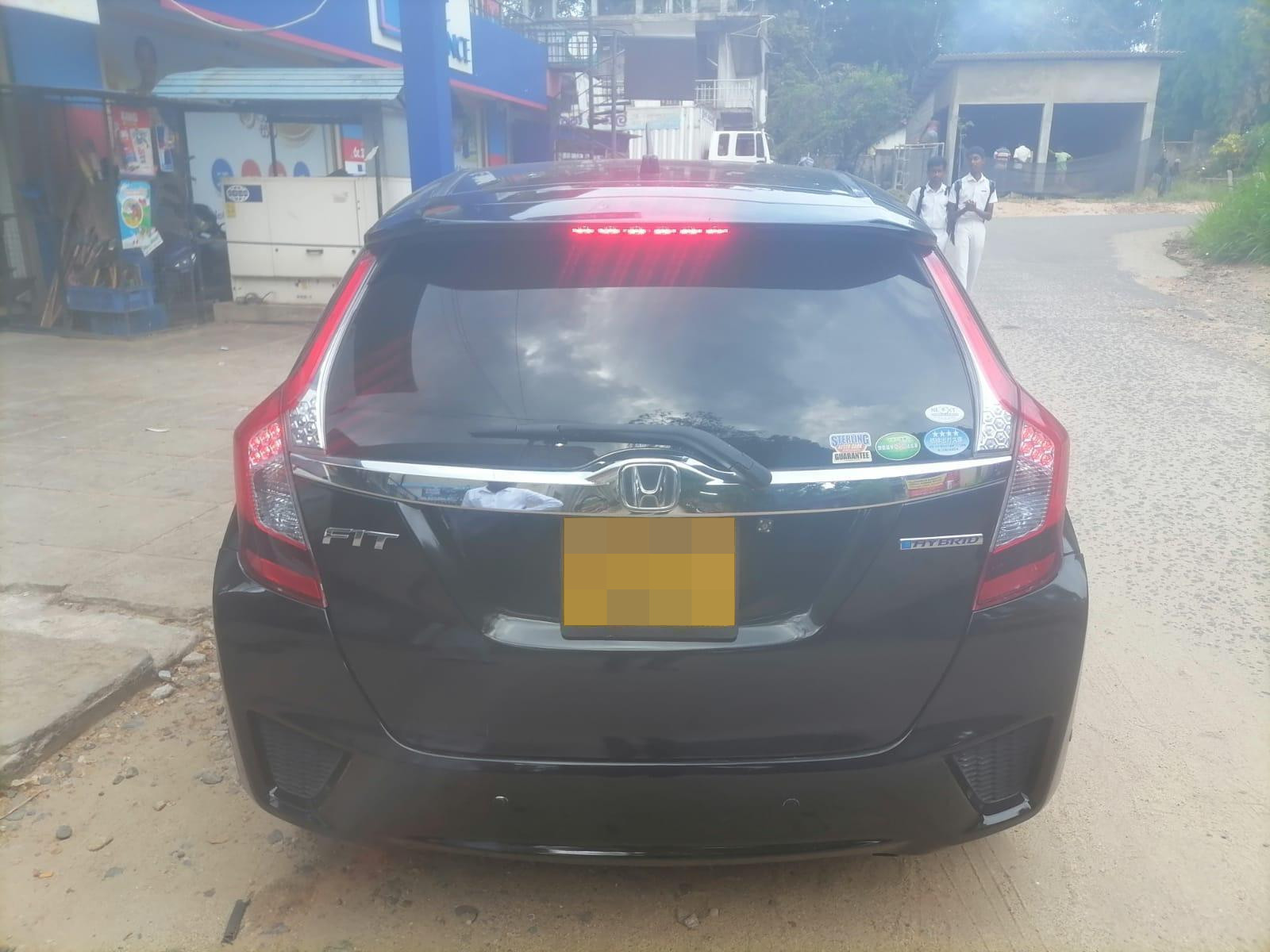 Honda Fit 2014 - பயன்படுத்தப்பட்டது கார் sale in Sri Lanka - patpat.lk