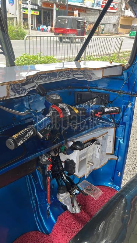Bajaj Three Wheel 2006 - Used Three wheeler sale in Sri Lanka - patpat.lk