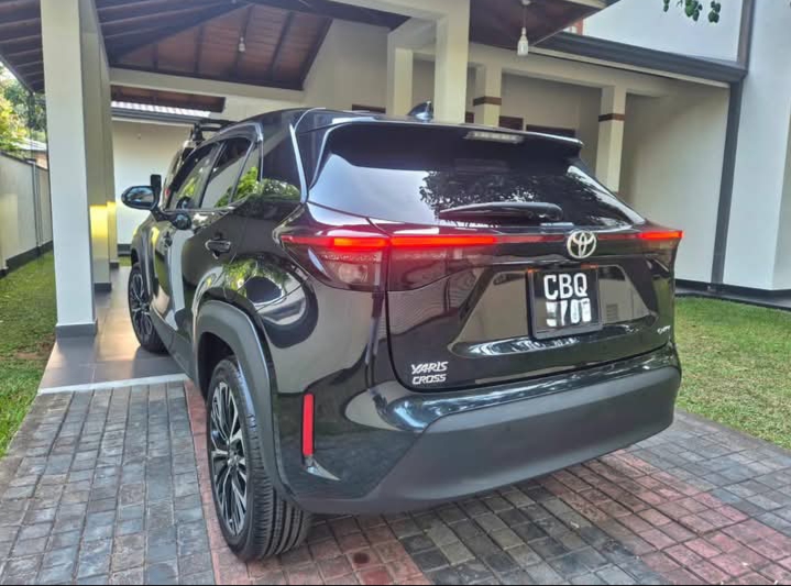 Toyota Yaris Cross 2025 - பயன்படுத்தப்பட்டது SUV sale in Sri Lanka - patpat.lk
