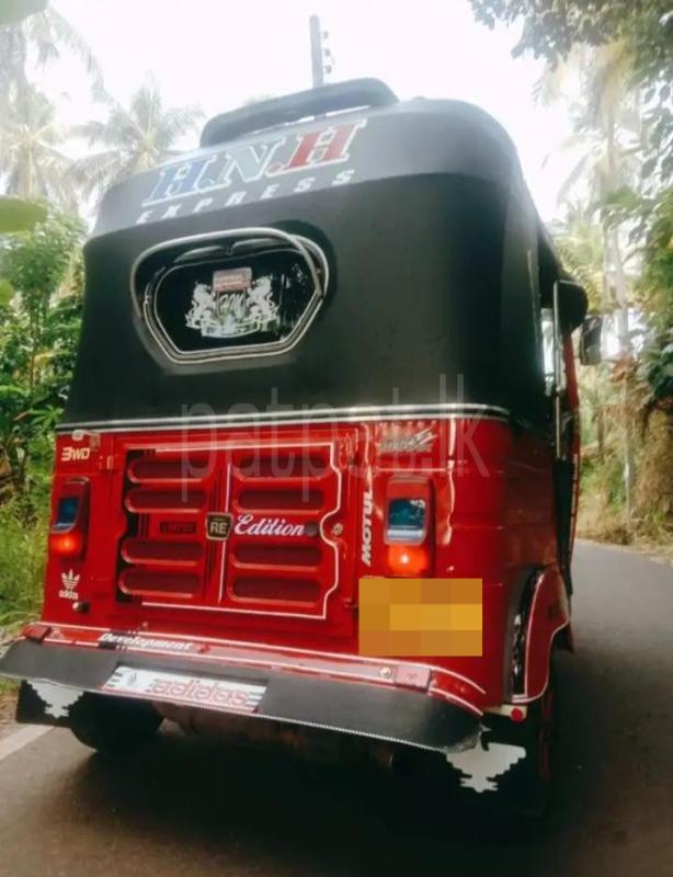 Bajaj 4 stroke 2016 - பயன்படுத்தப்பட்டது முச்சக்கர வண்டி sale in Sri Lanka - patpat.lk