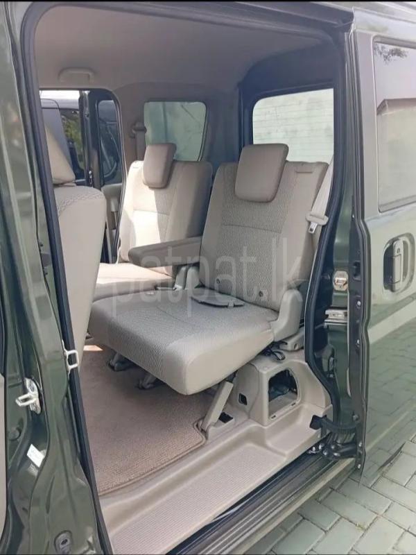 Advertisement image 6