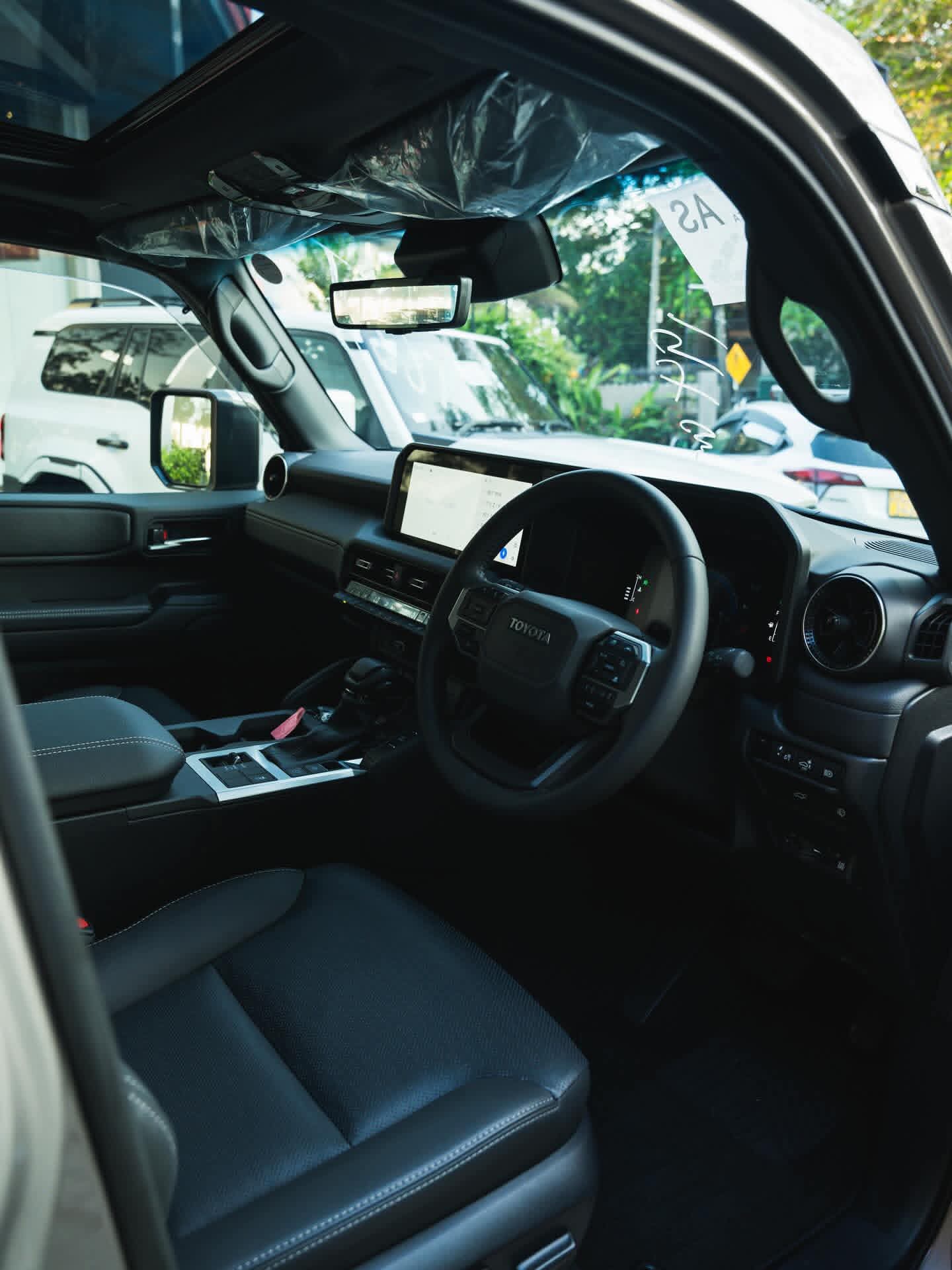 Toyota Land Cruiser 2025 - අලුත් SUV රථය sale in Sri Lanka - patpat.lk