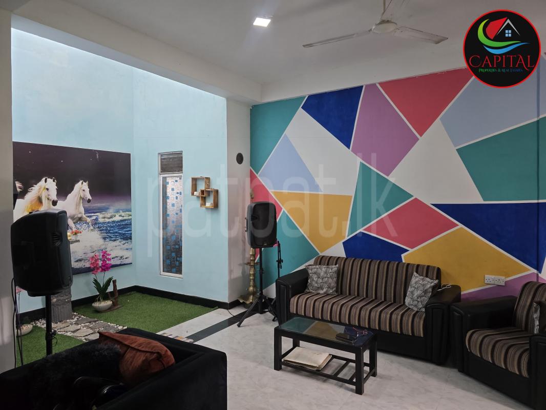 Advertisement image 6