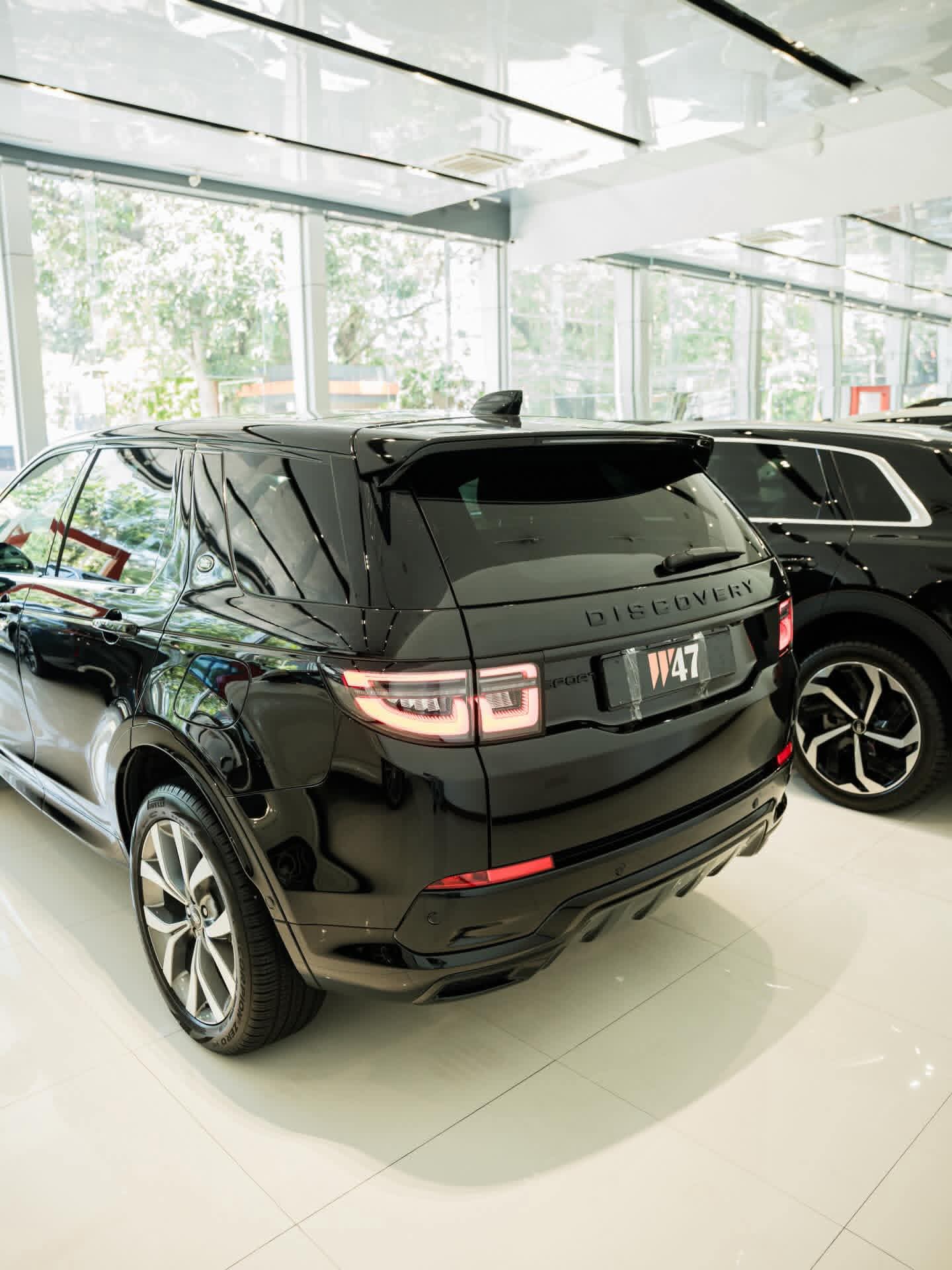 Land Rover Discovery 2024 - Brand New SUV sale in Sri Lanka - patpat.lk