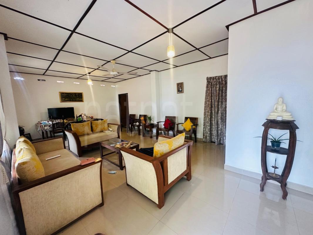 House for Sale in Talawatugoda