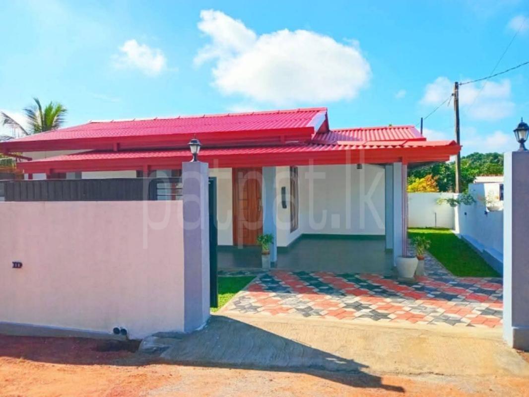 House for Sale in Weliveriya ads-image-1