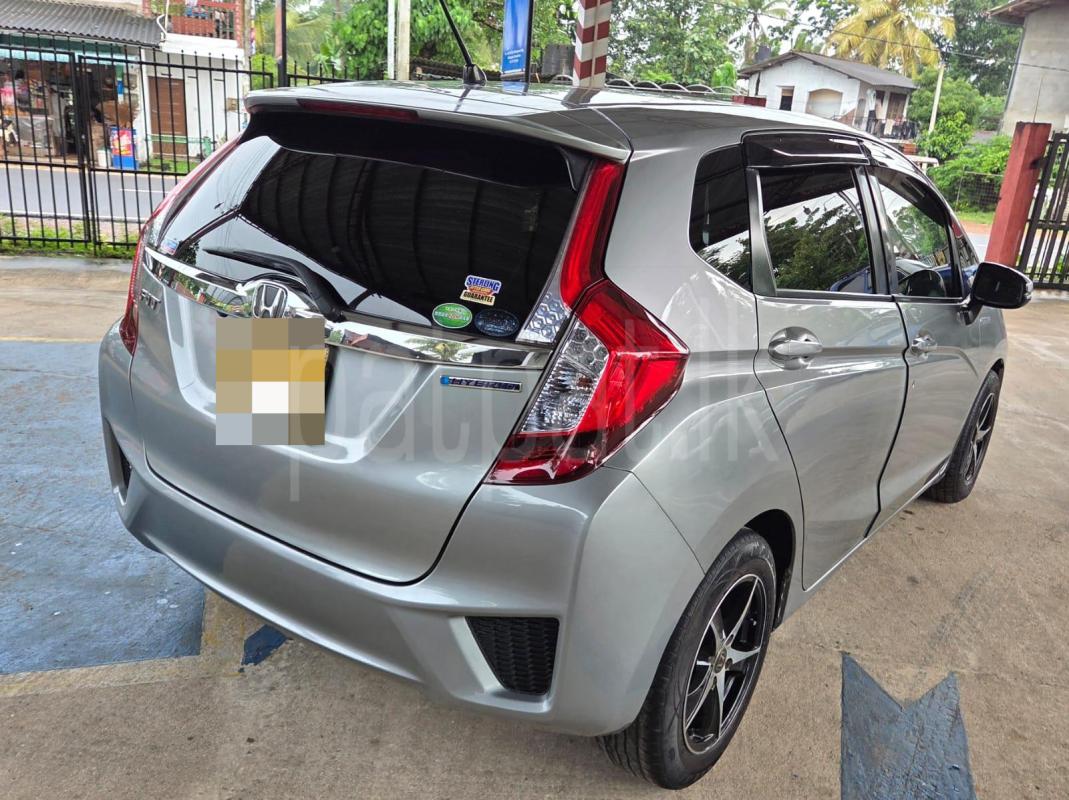 Honda Fit 2013 - பயன்படுத்தப்பட்டது கார் sale in Sri Lanka - patpat.lk