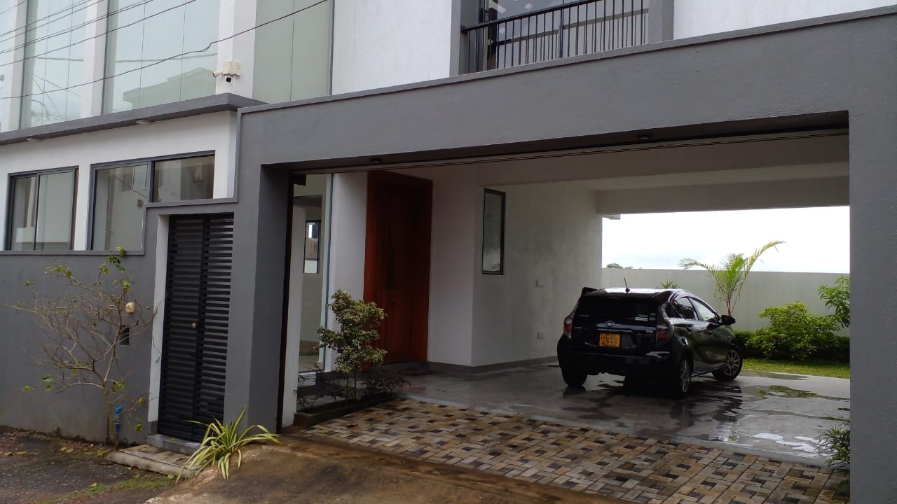 House for Sale in Kesbewa ads-image-1