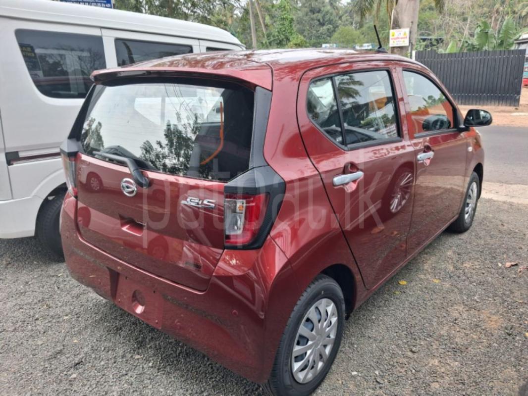 Advertisement image 4