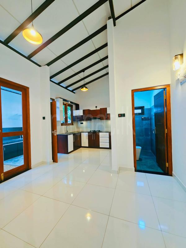 House for Sale in Athurugiriya ads-image-1