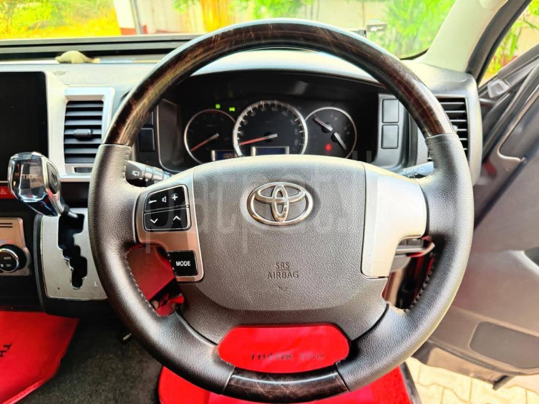 Toyota Hiace 2015 - Used Van sale in Sri Lanka - patpat.lk