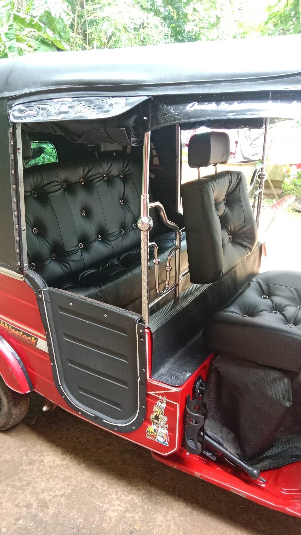 Bajaj 4 stroke 2011 - பயன்படுத்தப்பட்டது முச்சக்கர வண்டி sale in Sri Lanka - patpat.lk