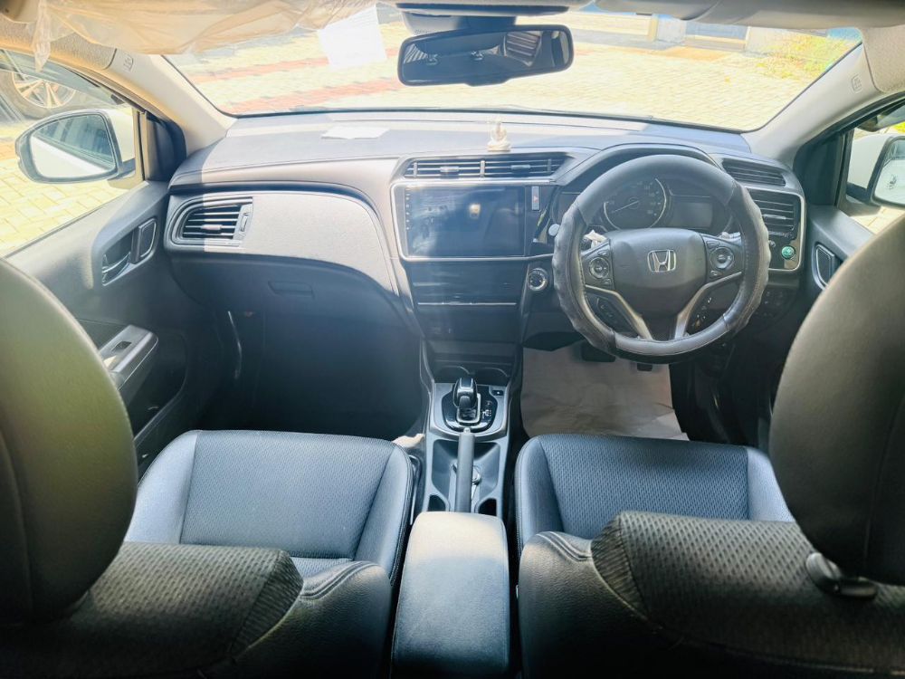 Honda Grace 2018 - Used Car sale in Sri Lanka - patpat.lk