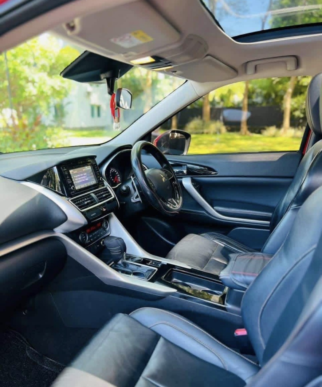 Mitsubishi Eclipse 2019 - භාවිතා කරන ලද SUV රථය sale in Sri Lanka - patpat.lk