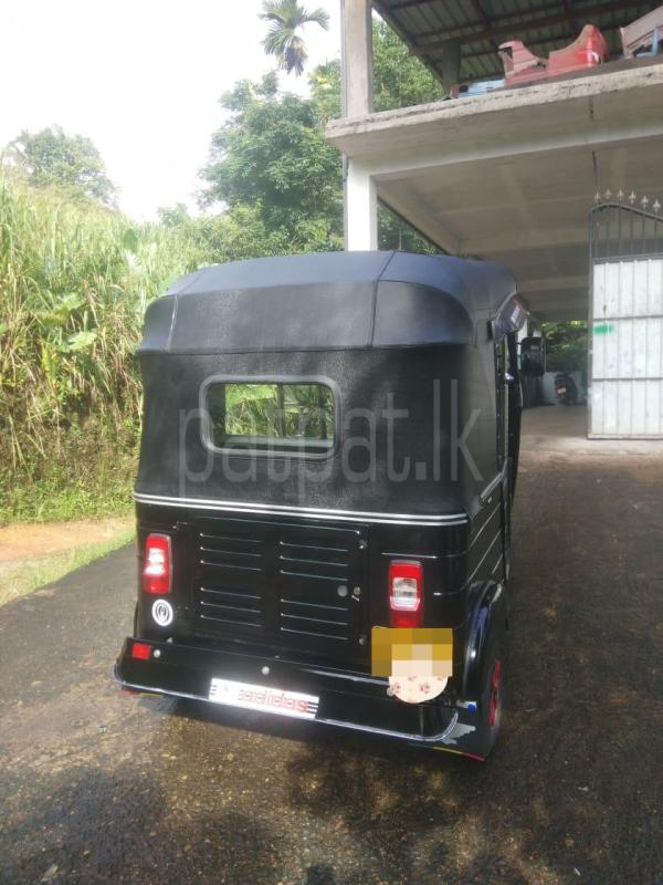 Bajaj 4 stroke 2014 - பயன்படுத்தப்பட்டது முச்சக்கர வண்டி sale in Sri Lanka - patpat.lk