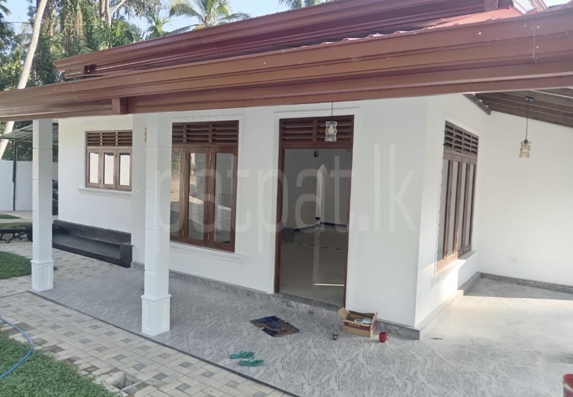 House for Sale in Minuwangoda