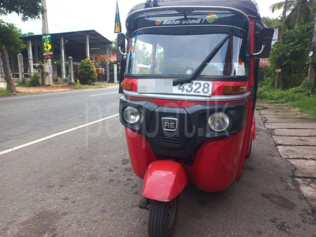 Bajaj Three Wheel 2015 - භාවිතා කරන ලද ත්‍රිරෝද රථය sale in Sri Lanka - patpat.lk