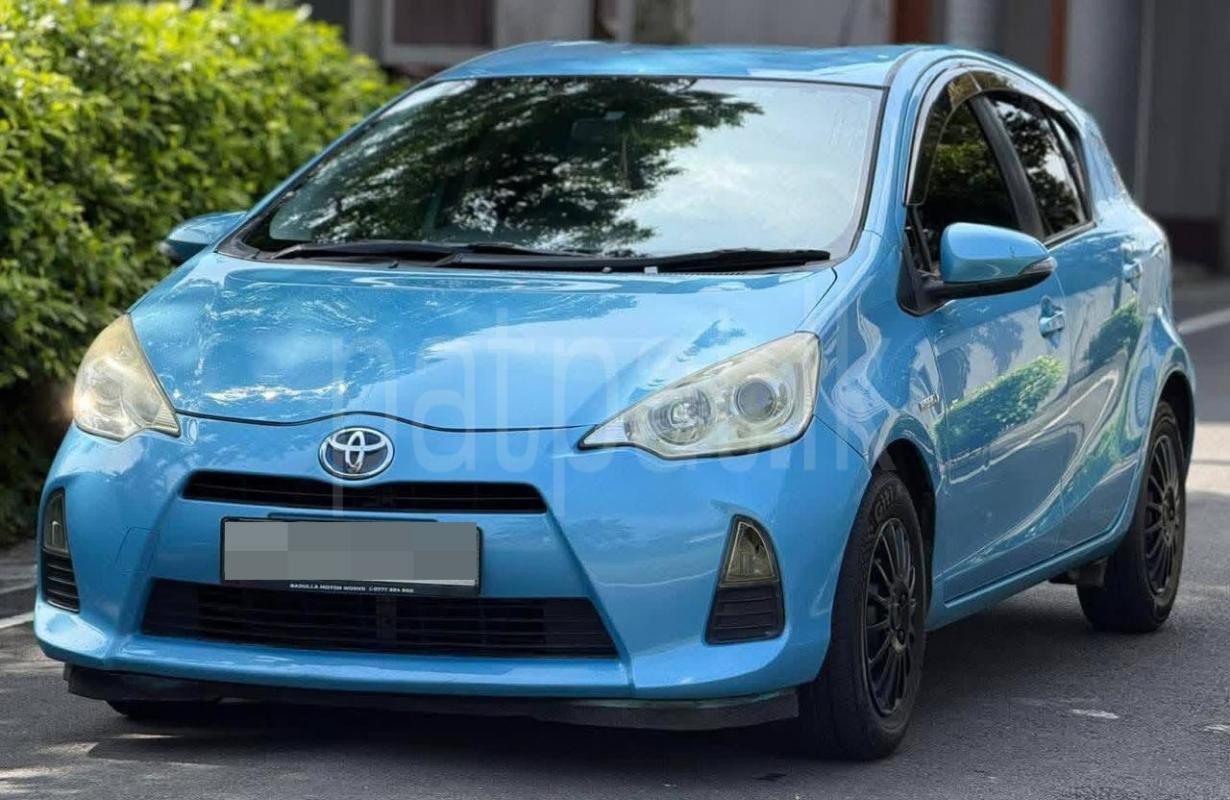Toyota Aqua 2013 - Used Car sale in Sri Lanka - patpat.lk