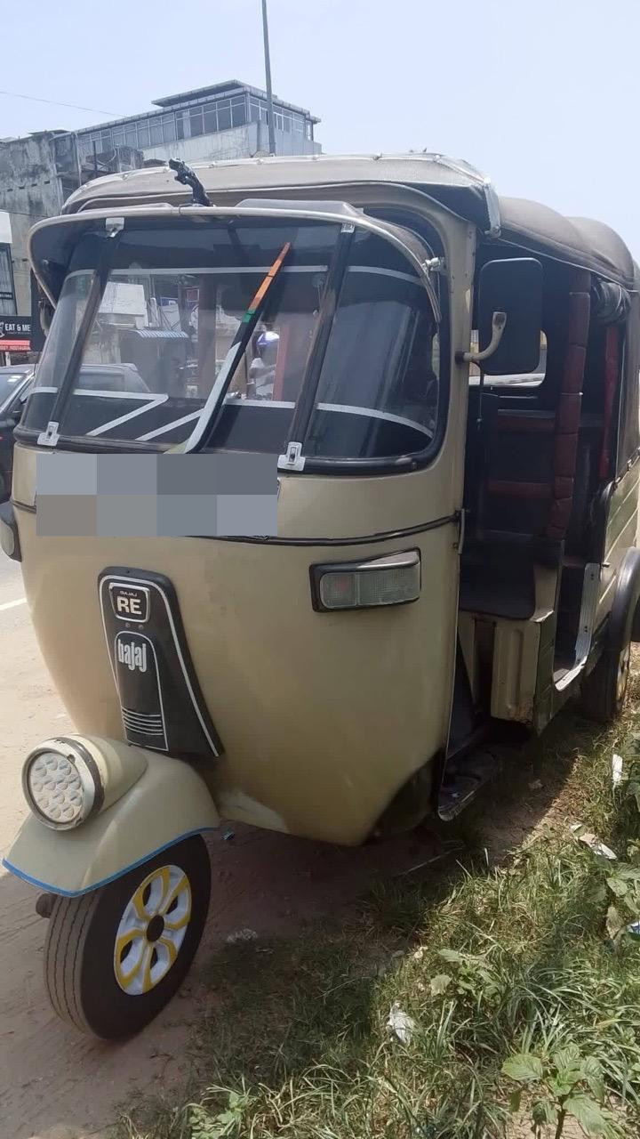 Bajaj Three Wheel 2003 - භාවිතා කරන ලද ත්‍රිරෝද රථය sale in Sri Lanka - patpat.lk