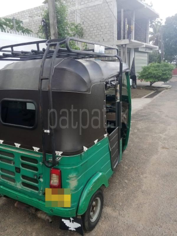 Bajaj 4 stroke 2016 - භාවිතා කරන ලද ත්‍රිරෝද රථය sale in Sri Lanka - patpat.lk