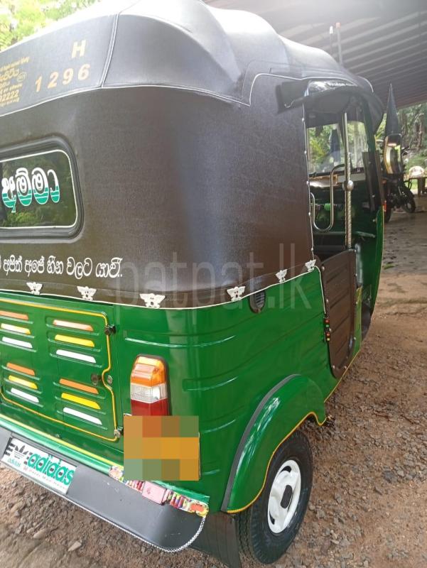 Bajaj Three Wheel 2006 - பயன்படுத்தப்பட்டது முச்சக்கர வண்டி sale in Sri Lanka - patpat.lk
