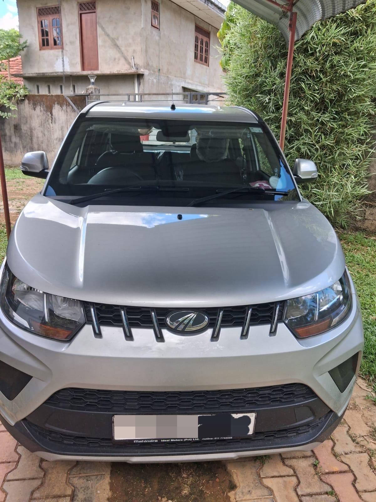 Mahindra KUV 2024 ads-image-1
