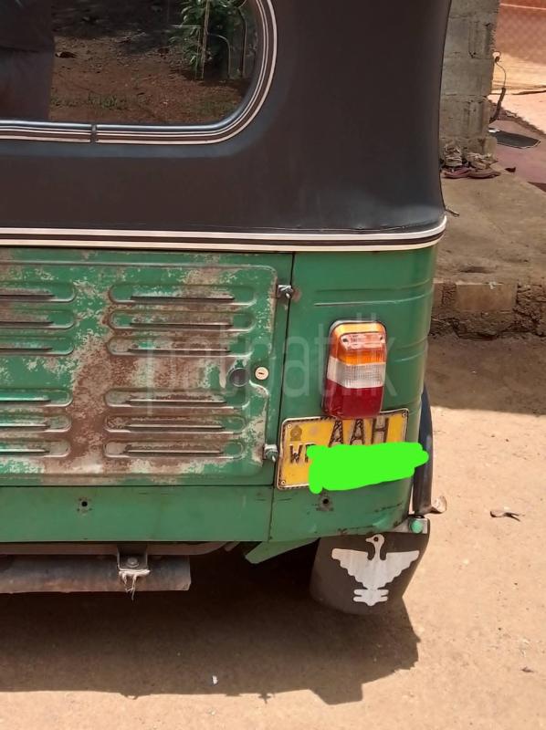 Bajaj 4 stroke 2012 - Used Three wheeler sale in Sri Lanka - patpat.lk