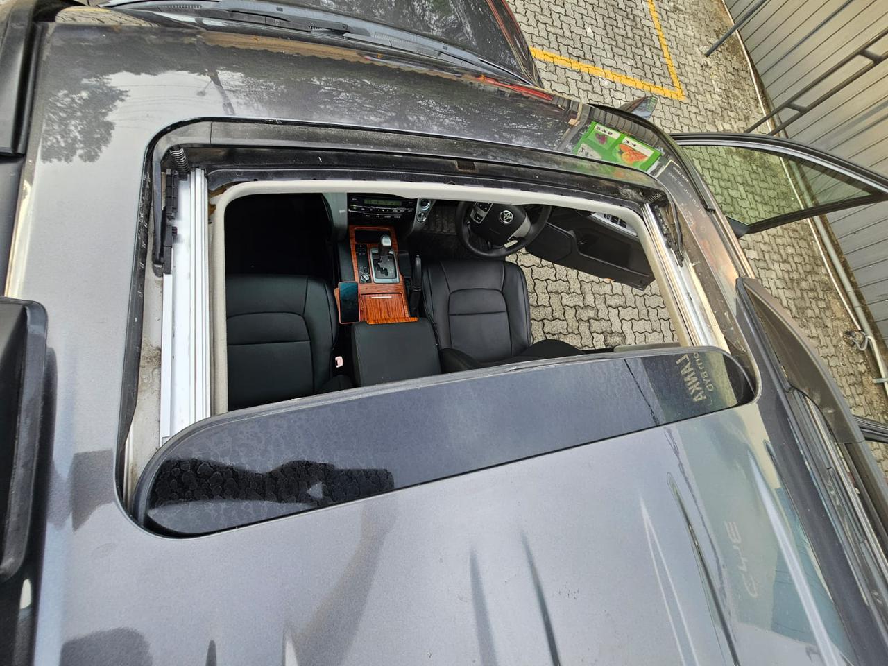 Toyota Land Cruiser 2013 - භාවිතා කරන ලද SUV රථය sale in Sri Lanka - patpat.lk