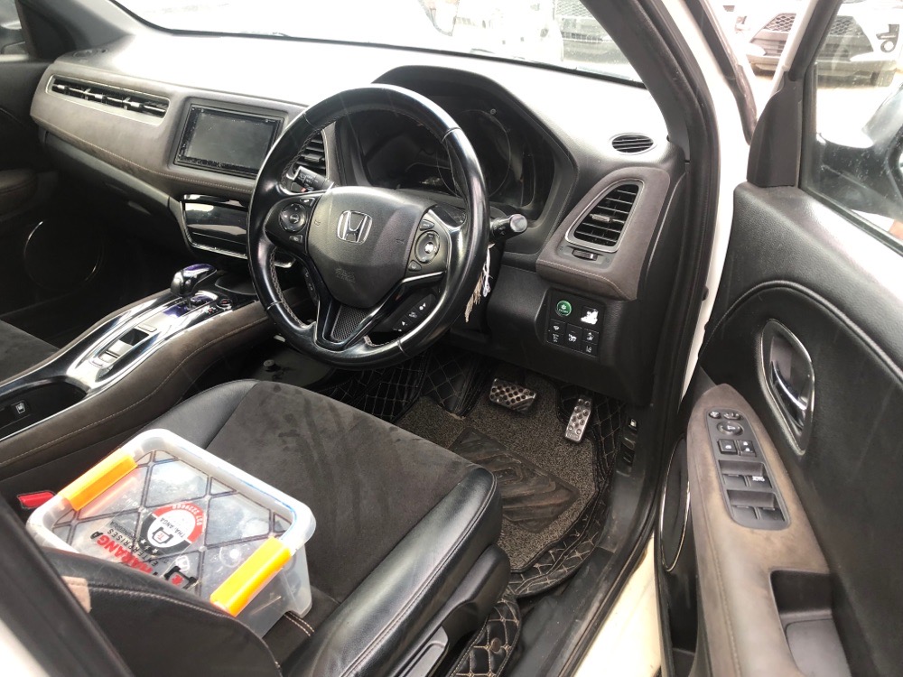 Honda Vezel 2016 - Used SUV sale in Sri Lanka - patpat.lk