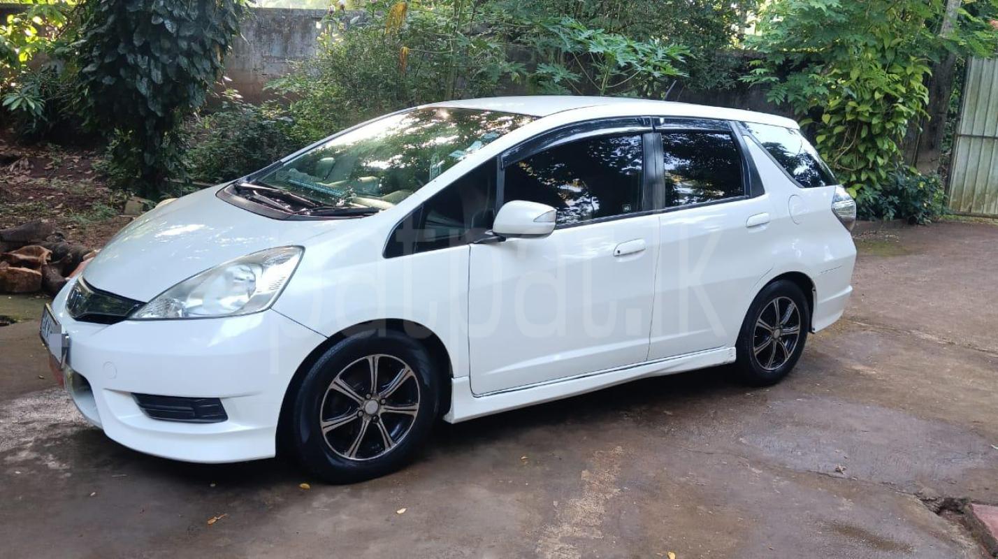 Honda Fit 2012 - பயன்படுத்தப்பட்டது கார் sale in Sri Lanka - patpat.lk