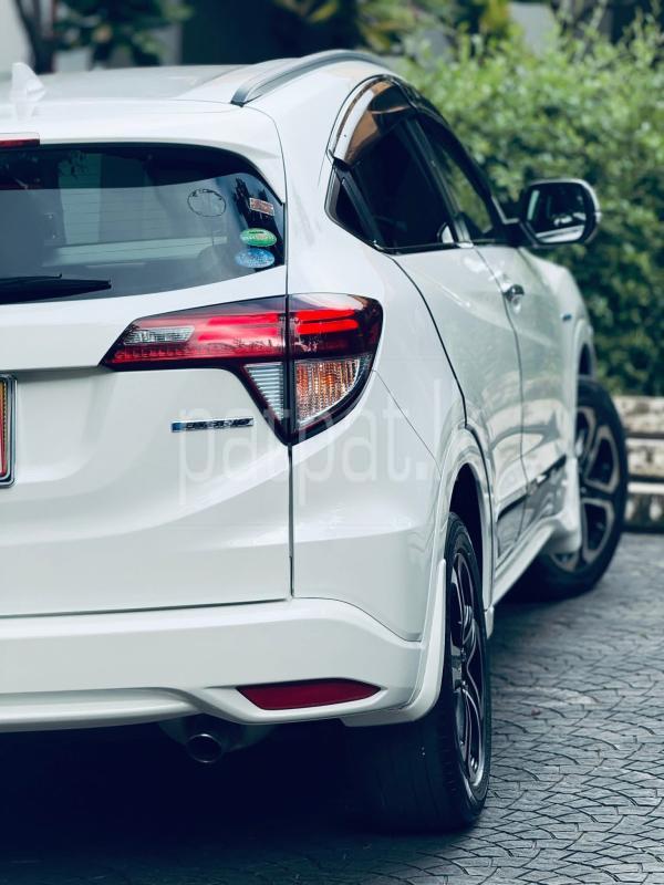 Advertisement image 3