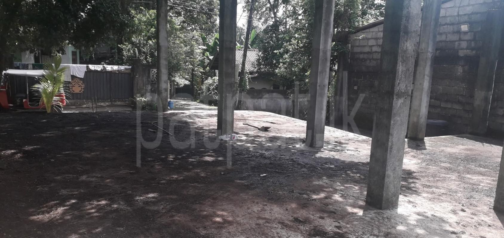 Residential Land for Sale in Athurugiriya