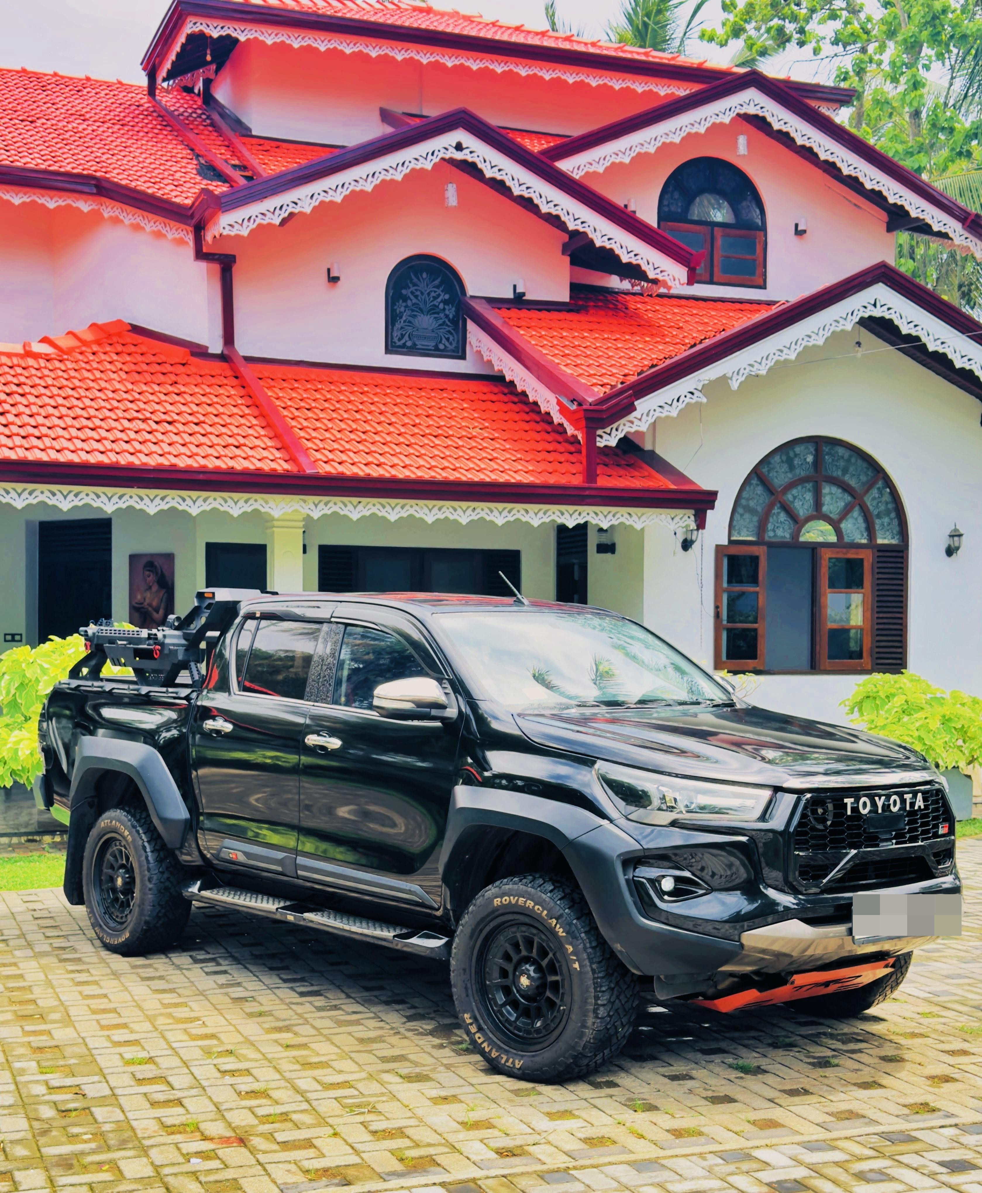 Toyota Hilux 2017 - பயன்படுத்தப்பட்டது சரக்கு போக்குவரத்து sale in Sri Lanka - patpat.lk