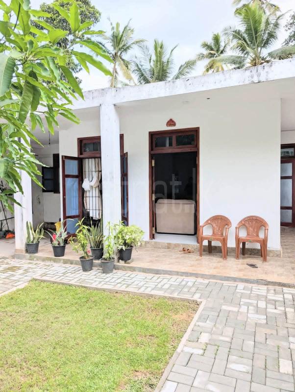 House for Sale in Athurugiriya