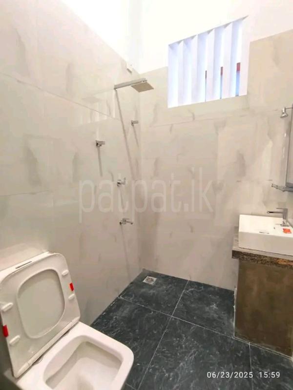 House for Sale in Athurugiriya